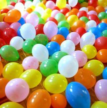 50 Plain balloons filled with air