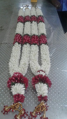 Pair of Garlands in white jasmine and Red carnations for Bride & Groom