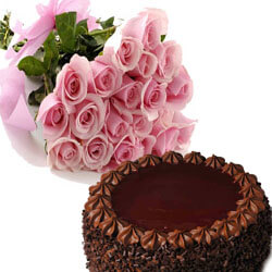 1/2 Kg chocolate cake with 12 pink roses bouquet